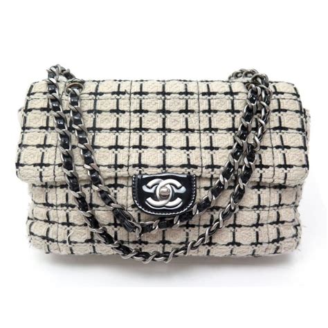 sac a main chanel noir et blanc|sac Chanel promotion.